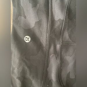 Lululemon size 10 align 6” shorts high rise camo